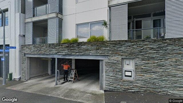 101/10 Fox Street