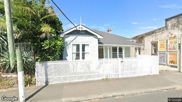 98 Sandringham Road