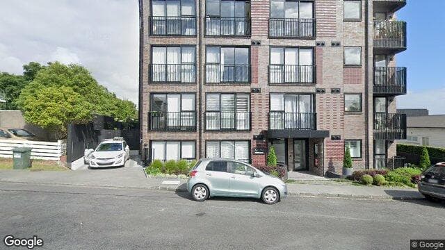 G01/2 Finch Street