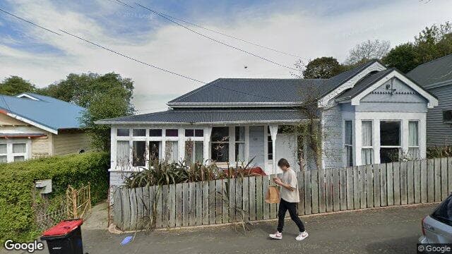 Street view of 41 Gladstone Road