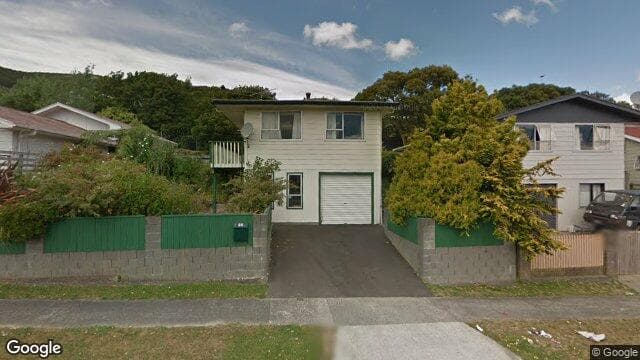 12 Antrim Crescent
