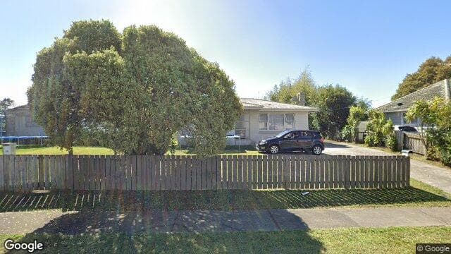 33A Antrim Crescent