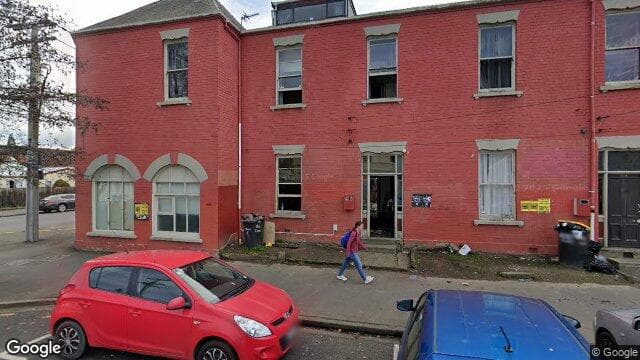 Street view of 582 Castle Street
