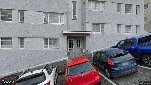 2/7 View Street