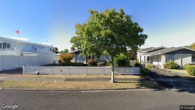 Street view of 33 Glamis Ave