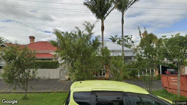 32 Murdoch Road