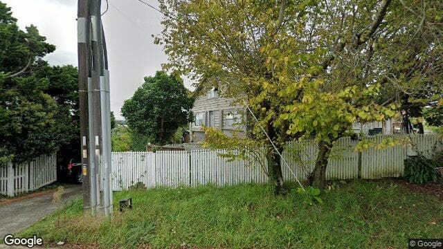 1B Boundary Road