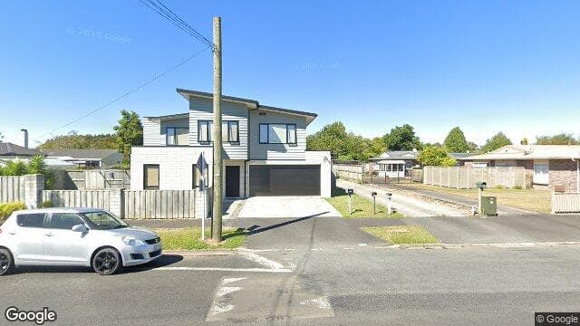 Street view of 52 Alfred St