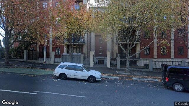 2a/23 Upper Queen Street