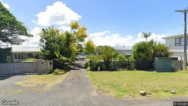 19 Lorenzen Bay Road