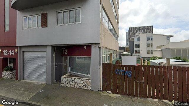 6/12 Haining Street