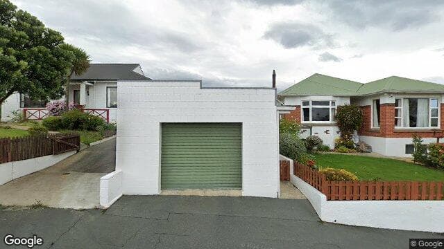 10 Stirling Street