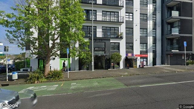 4C/221 Great North Road