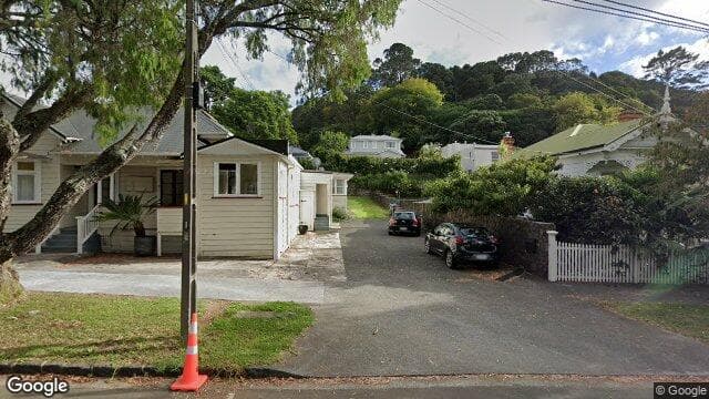 4/10 Oaklands Road