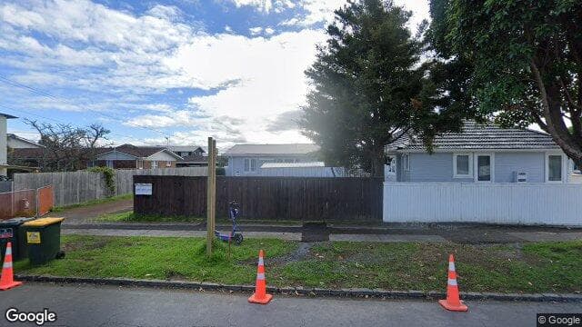 Street view of 279A Meola Road