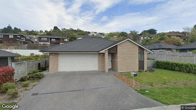 17 Mooring Close
