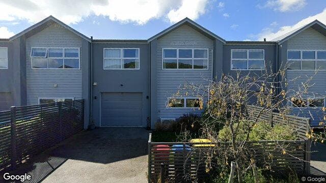 16 Bluff Road