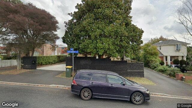 Street view of 4/11 Knighton Road