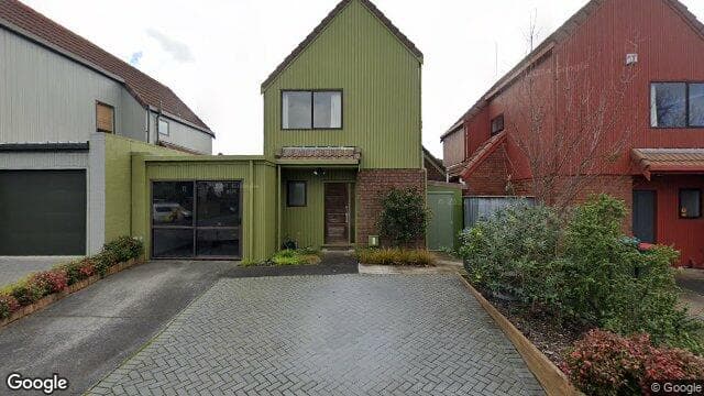 40 Springwood Pl