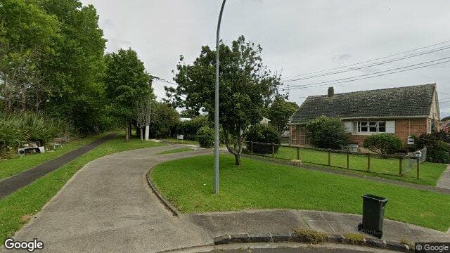 2/10 Lowery Avenue
