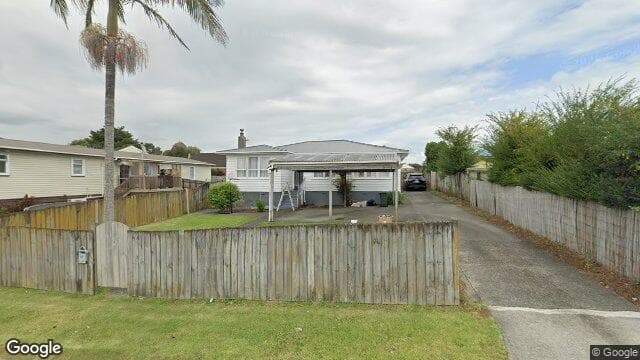 18A Middlemore Crescent