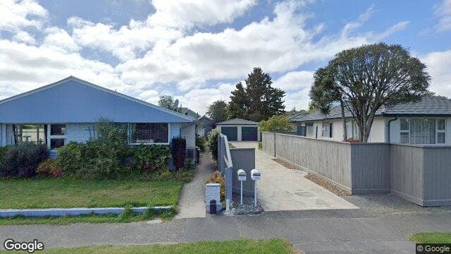 b/18 Ferniehurst St