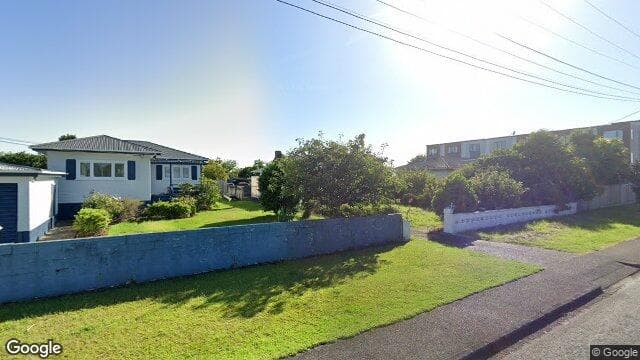 7 Abbotleigh Avenue