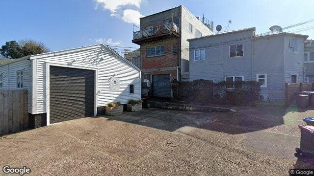 35B Oranga Ave