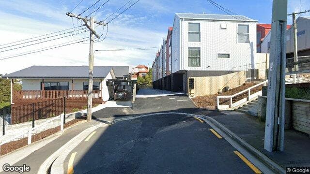 2/20 Henderson Street