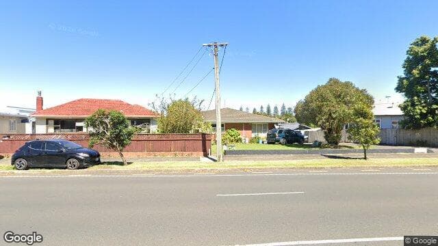Street view of 2/71 Mount Smart Rd