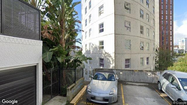 17h/15 Whitaker Place