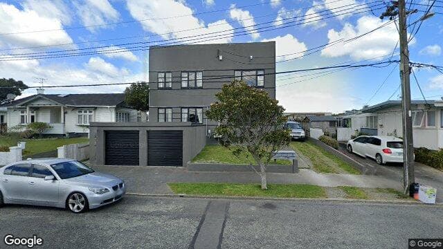 3/2 Emerson Street