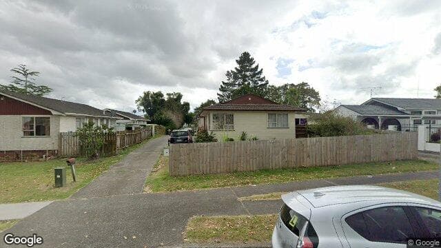 8B Heathberry Close