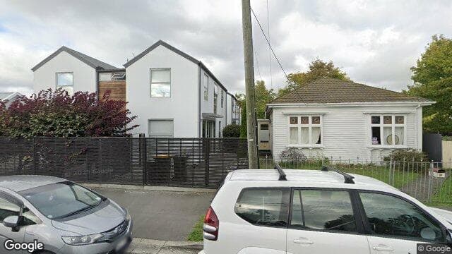 Street view of r6 2/32 Dickens Street