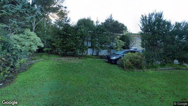 3A Fernwood Grove