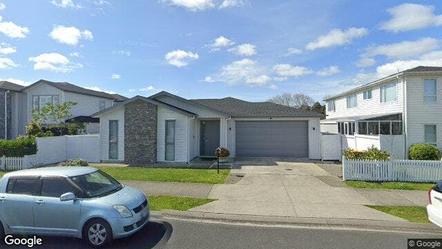 45 Johns Creek Crescent