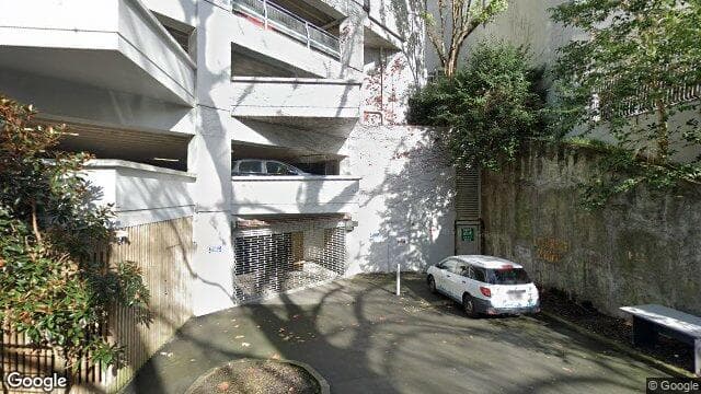 8 Whitaker Place