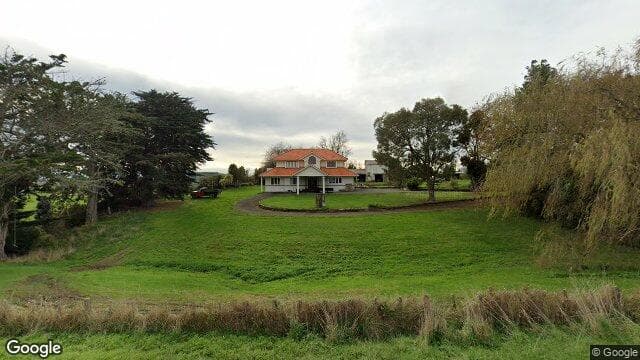 385 Ashhurst Road
