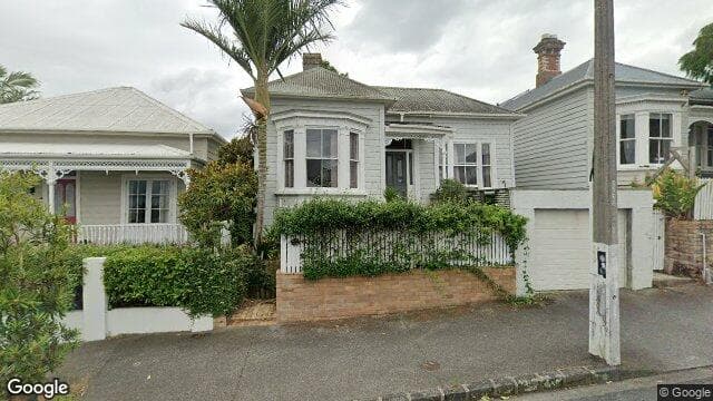 7 Norfolk Street