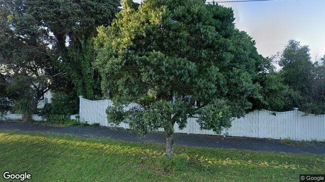 2/16 Fairlands Avenue
