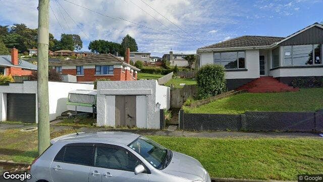 9 Waldron Crescent