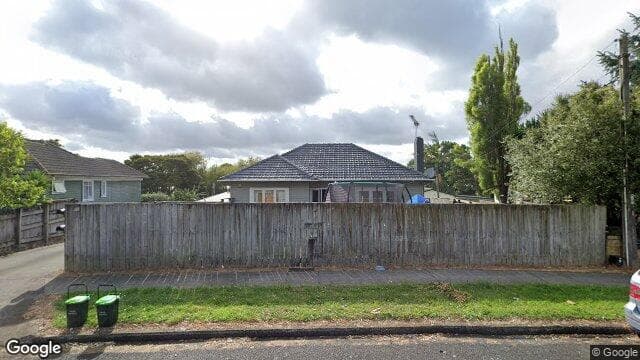 21 Freyberg Crescent