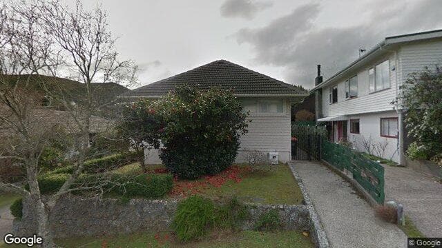 9 Woodhouse Avenue