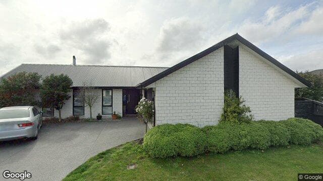 19 Dunlop Cres