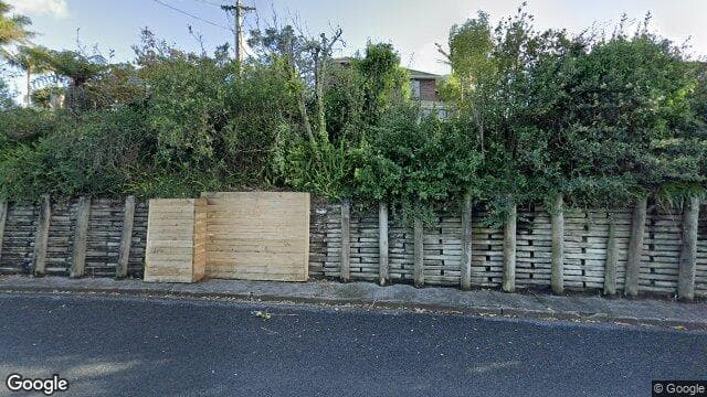 21C Commodore Parry Road