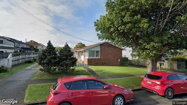 Street view of 1/6 Bracken Avenue