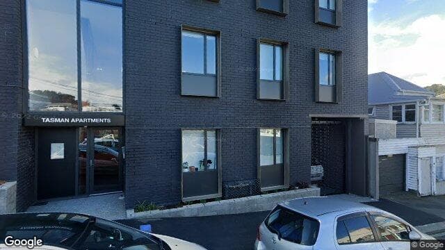 G01/82 Rugby Street