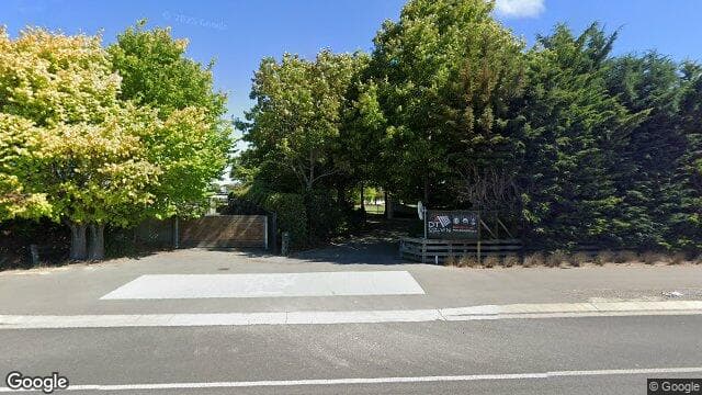 Street view of 290 Queen Elizabeth Ii Drive