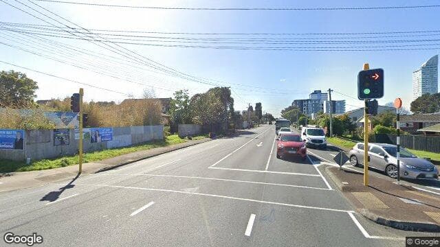 Street view of 435B Lake Road