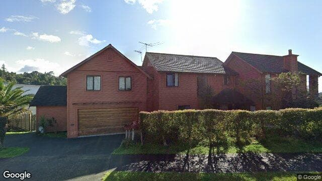 1 Glenreagh Place
